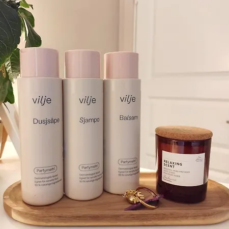 Women Only - Guestroom In Centre Of Town בית אירוח